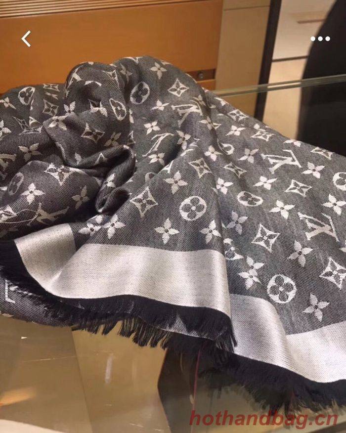 Louis Vuitton Scarf LVS00180